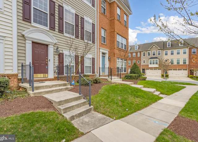 Property at 4240 Talmadge Cir, Suitland, MD 20746, 3 beds, 2.5 baths