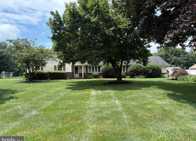 Property at 2000 Cedar Lane Ext, Bordentown, NJ 08505, 3 beds, 2.5 baths