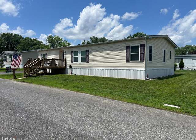 Property at 203 Tyler Ave, Williamstown, NJ 08094, 3 beds, 3 baths