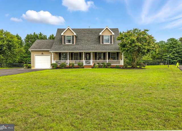 Property at 279 Chapel Heights Rd, Sewell, NJ 08080, 3 beds, 2.5 baths