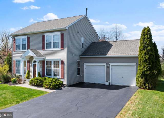 Property at 14 Strathmore Way, East Windsor, NJ 08520, 3 beds, 2.5 baths
