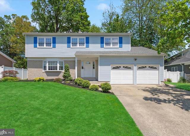 Property at 12 Lannigan Dr, Lawrence, NJ 08648, 4 beds, 2.5 baths