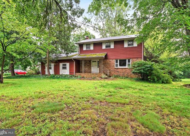 Property at 36 Brooktree Rd, East Windsor, NJ 08520, 4 beds, 2.5 baths