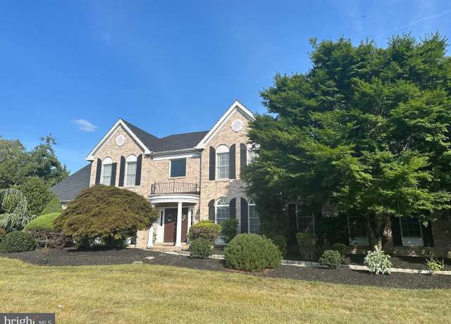 Property at 18 Morris Dr, Princeton, NJ 08540, 5 beds, 3.5 baths