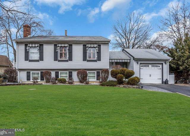 Property at 165 Jodie Rd, Manchester Township, NJ 08759, 4 beds, 2.5 baths