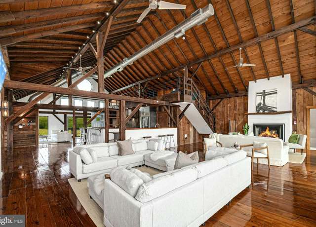Property at 820 Spring Hill Rd, Riegelsville, PA 18077, 6 beds, 9 baths