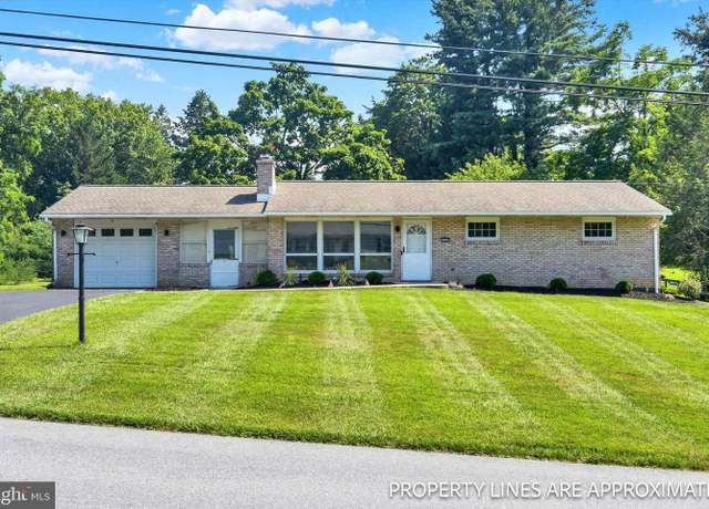 Property at 4309 Long Dr, Harrisburg, PA 17112, 3 beds, 2 baths