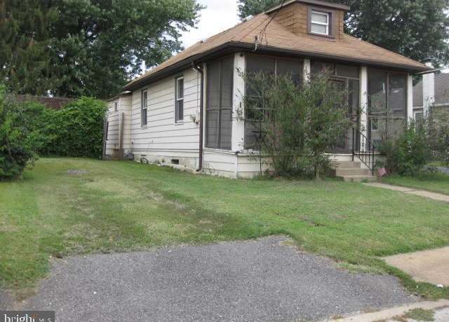 Property at 3800 12th, Trainer, PA 19061, 2 beds, 1 bath