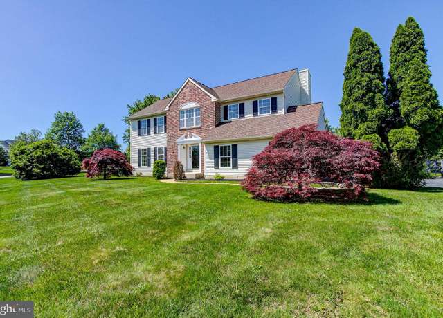 Property at 533 Rolling Glen Dr, Horsham, PA 19044, 4 beds, 2.5 baths