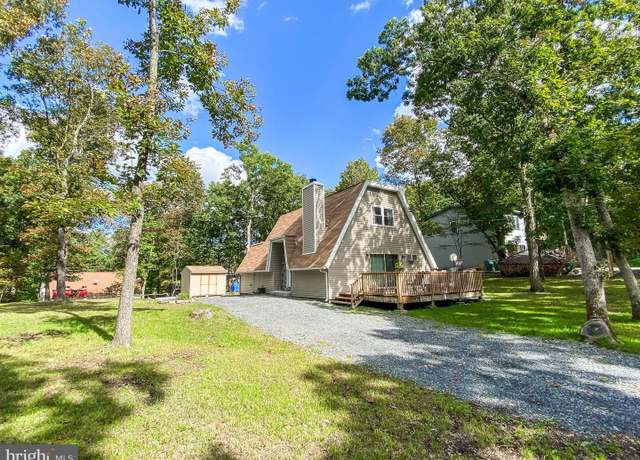 Property at 128 Lincoln Rd, East Stroudsburg, PA 18302, 3 beds, 2 baths