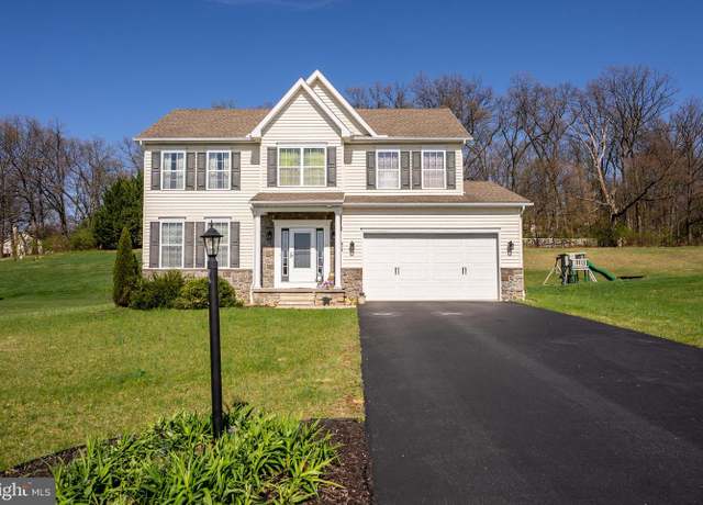 Property at 217 Joshua Dr, Hanover, PA 17331, 4 beds, 3.5 baths