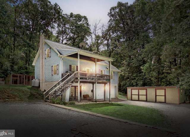 Property at 6031 Mountain Rd, Dover, PA 17315, 3 beds, 2.5 baths