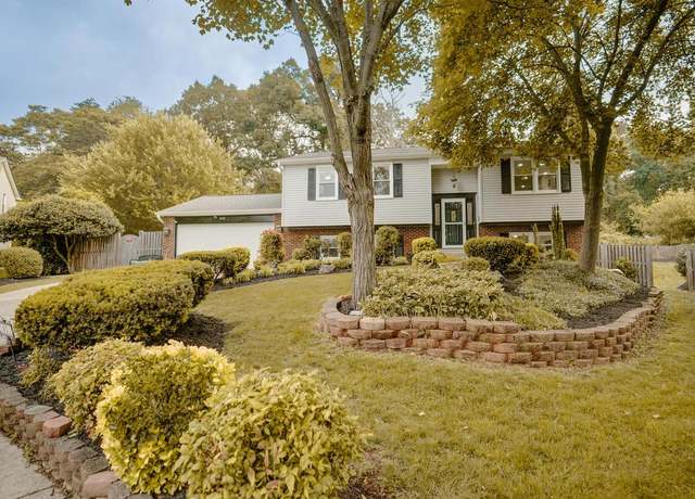 Property at 1601 Jubilation Ct, Herndon, VA 20170, 4 beds, 3 baths