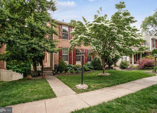 Property at 1559 Autumn Ridge Cir, Reston, VA 20194, 2 beds, 3.5 baths