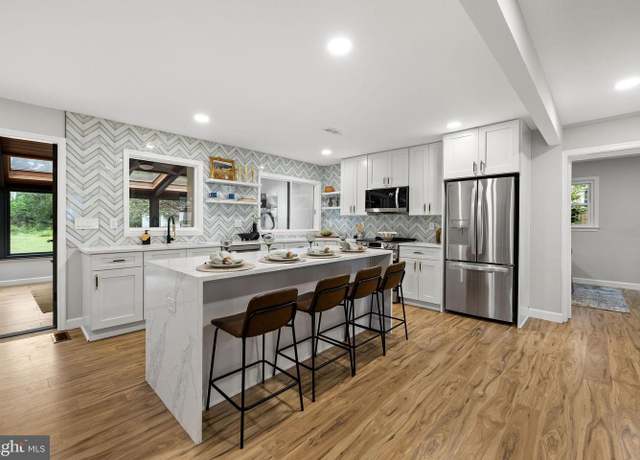 Property at 4000 Laurel Rd, Alexandria, VA 22309, 5 beds, 3 baths