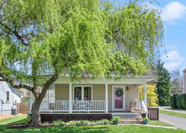 Property at 126 S 29th St, Purcellville, VA 20132, 5 beds, 3.5 baths