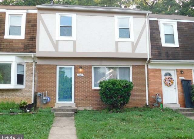 Property at 1220 Thomas Jefferson Pl, Fredericksburg, VA 22405, 3 beds, 1.5 baths