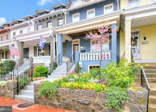 Property at 239 11th St SE, Washington, DC 20003, 4 beds, 3.5 baths