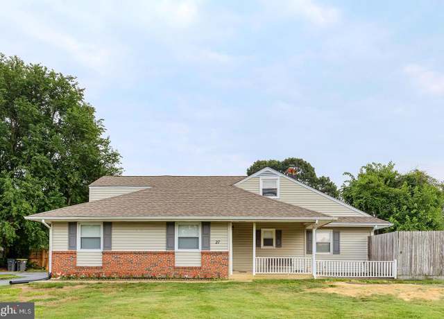 Property at 27 Prangs Ln, New Castle, DE 19720, 3 beds, 3 baths