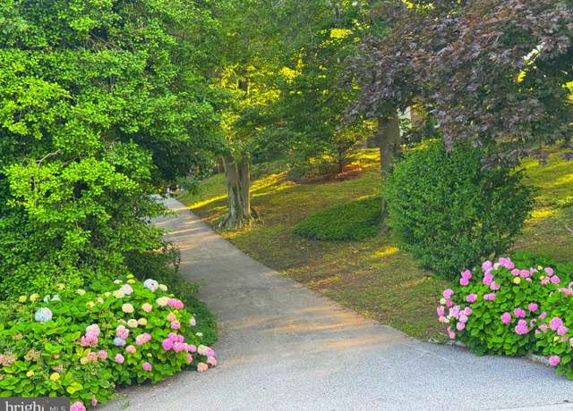 Property at 701 Hillen Rd, Towson, MD 21286, 3 beds, 2.5 baths