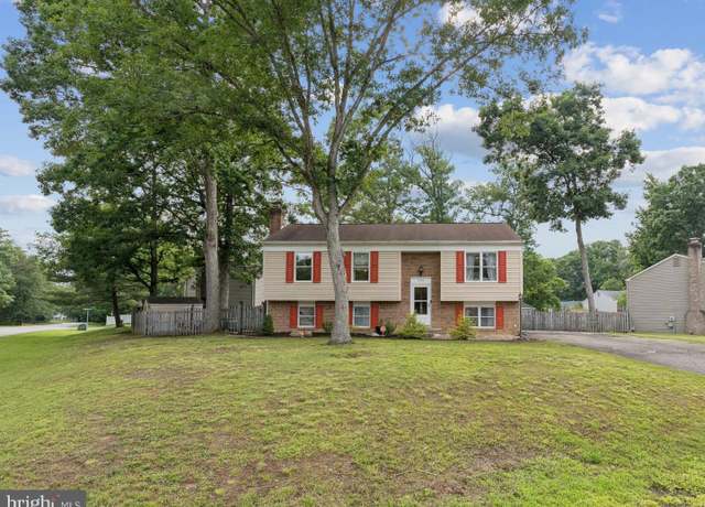 Property at 1909 Black Oak Ct, Waldorf, MD 20601, 4 beds, 3 baths