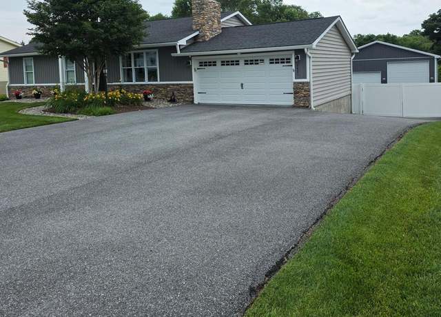 Property at 6421 Church St, Sykesville, MD 21784, 4 beds, 3 baths