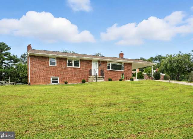 Property at 10725 E Crestview Ln, Laurel, MD 20723, 3 beds, 2.5 baths