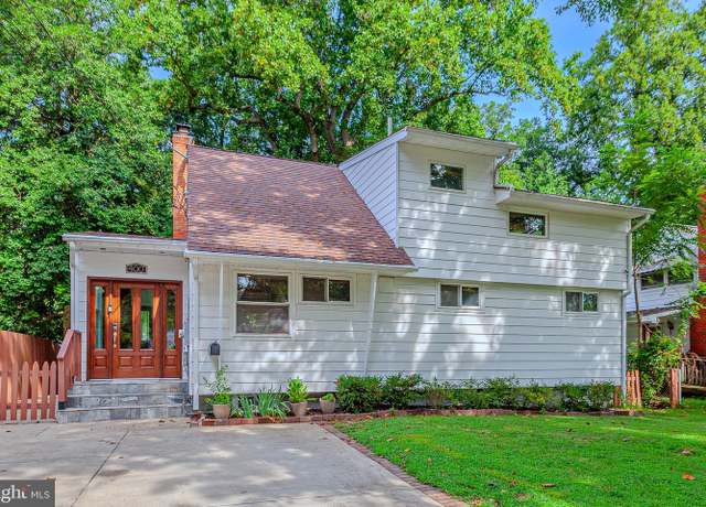 Property at 400 Calvin Ln, Rockville, MD 20851, 4 beds, 2 baths