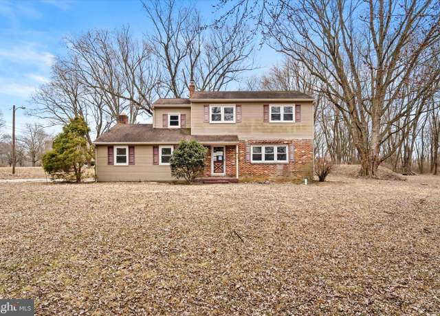 Property at 544 Smithville Rd, Southampton, NJ 08088, 4 beds, 2.5 baths