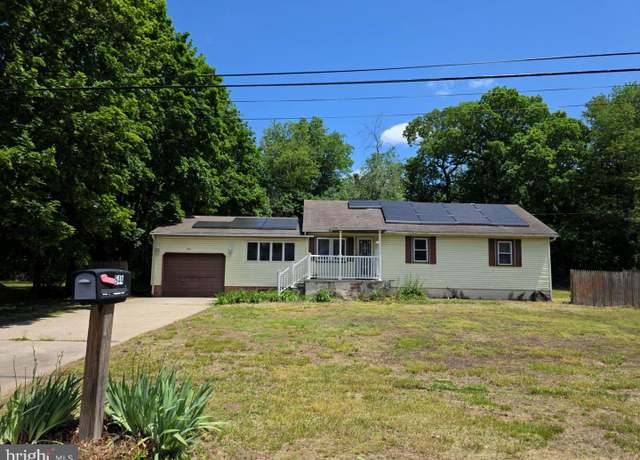 Property at 544 Pine St, Bridgeton, NJ 08302, 3 beds, 1.5 baths