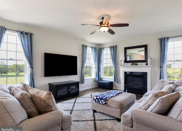 Property at 1147 Fox Run Ter, Hanover, PA 17331, 3 beds, 2.5 baths