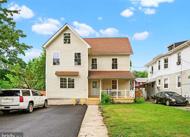 Property at 26 N Academy Ave, Glenolden, PA 19036, 4 beds, 1.5 baths