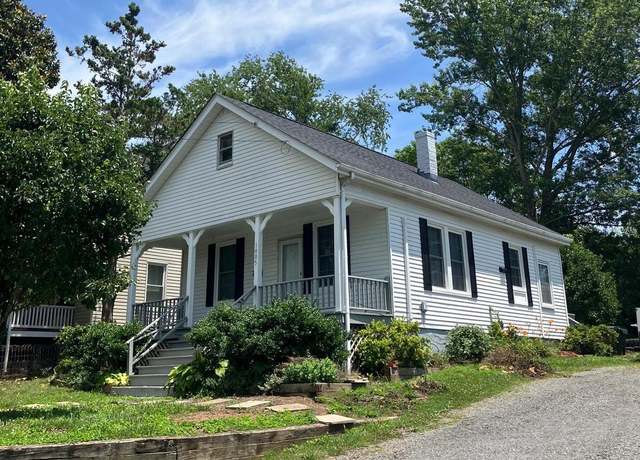 Property at 1005 Terrace St, Culpeper, VA 22701, 3 beds, 1 bath