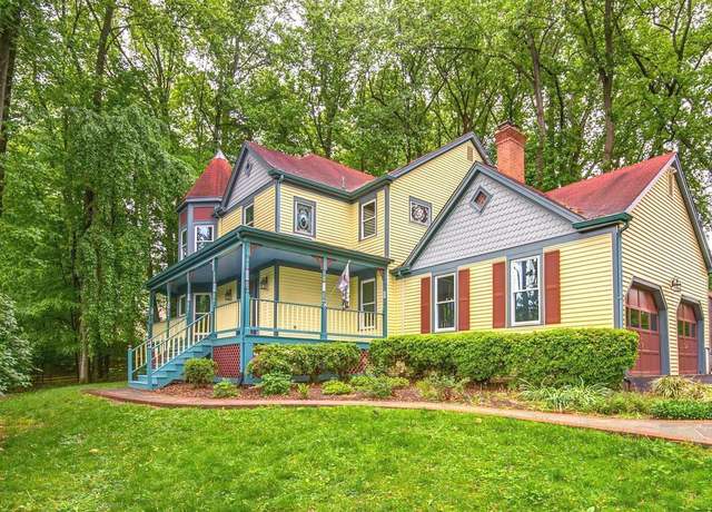 Property at 6814 Braddock Rd, Annandale, VA 22003, 3 beds, 3.5 baths