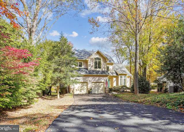 Property at 1145 Water Pointe Ln, Reston, VA 20194, 4 beds, 3.5 baths