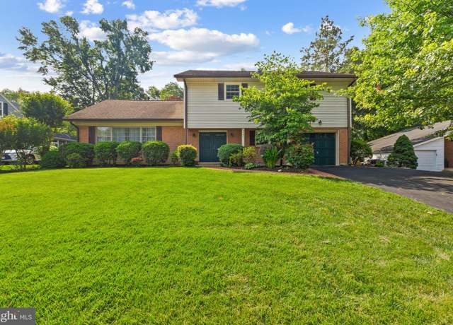 Property at 8441 Porter Ln, Alexandria, VA 22308, 4 beds, 2.5 baths