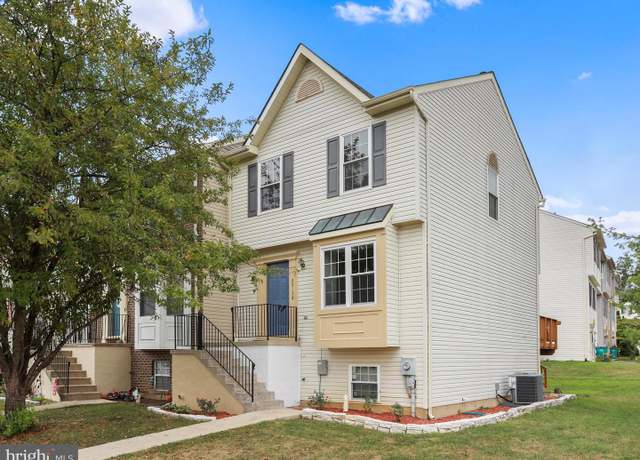 Property at 20138 Daniels Cir, Hagerstown, MD 21742, 4 beds, 2.5 baths