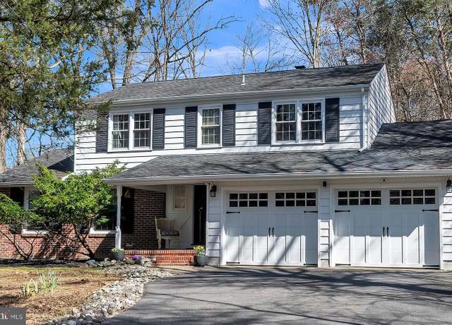 Property at 9 Cooper Run Dr, Cherry Hill, NJ 08003, 4 beds, 2.5 baths
