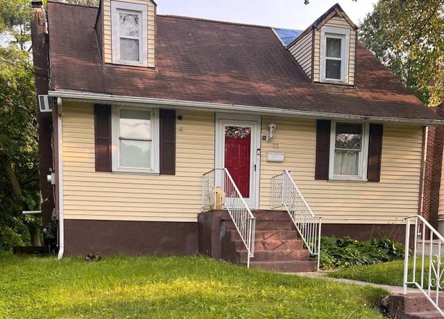 Property at 22 E Center Oak Ave, Lawnside, NJ 08045, 5 beds, 2 baths