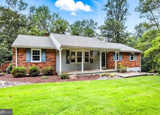 Property at 69 Crow Hill Rd, Barto, PA 19504, 4 beds, 2.5 baths