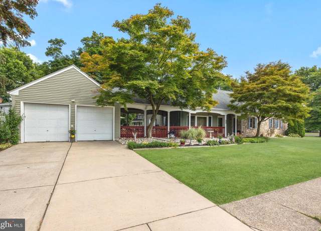 Property at 741 Bellevue Ave, Langhorne, PA 19047, 5 beds, 4 baths