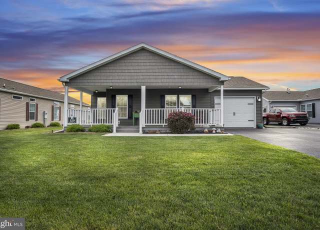 Property at 159 Glenridge Dr, Carlisle, PA 17015, 2 beds, 2 baths