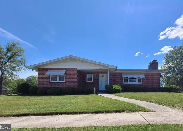 Property at 800 Deatrich Ave, Middletown, PA 17057, 4 beds, 2 baths