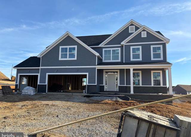Property at 2520 Austin Ave, Chambersburg, PA 17202, 4 beds, 2.5 baths