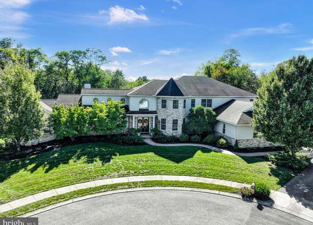 Property at 52 Violets Path, Elizabethtown, PA 17022, 8 beds, 6 baths