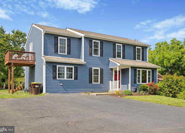 Property at 1860 Perkiomenville Rd, Harleysville, PA 19438, 5 beds, 3 baths