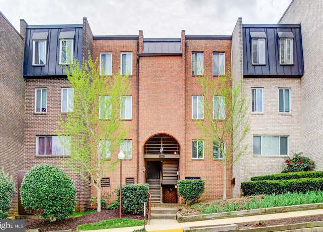 Property at 5009 7th Rd S #101, Arlington, VA 22204, 2 beds, 1.5 baths