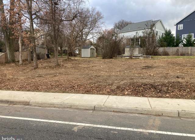 Property at 1016 N George Mason Dr, Arlington, VA 22205