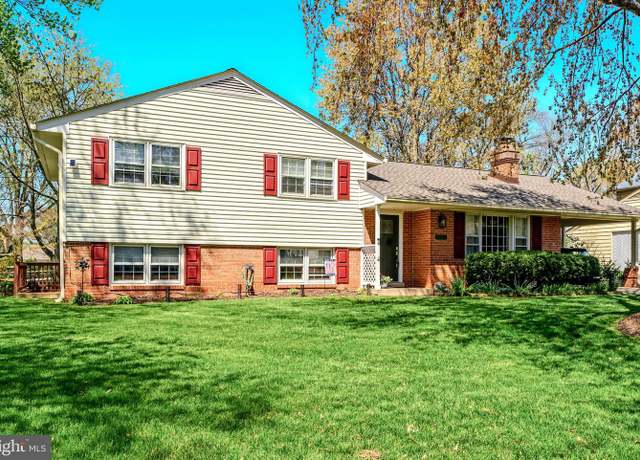 Property at 14812 Wood Home Rd, Centreville, VA 20120, 4 beds, 3 baths