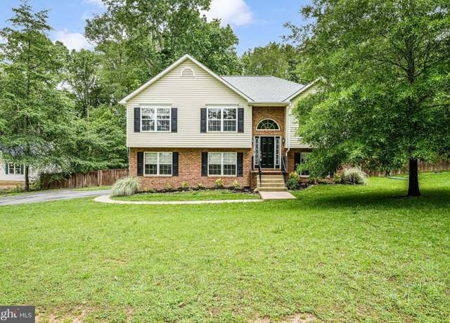 Property at 20 Breezy Hill Dr, Stafford, VA 22556, 4 beds, 3 baths